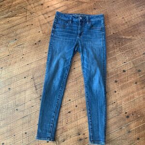 American Eagle hi-rise distressed 2 short jeggings
